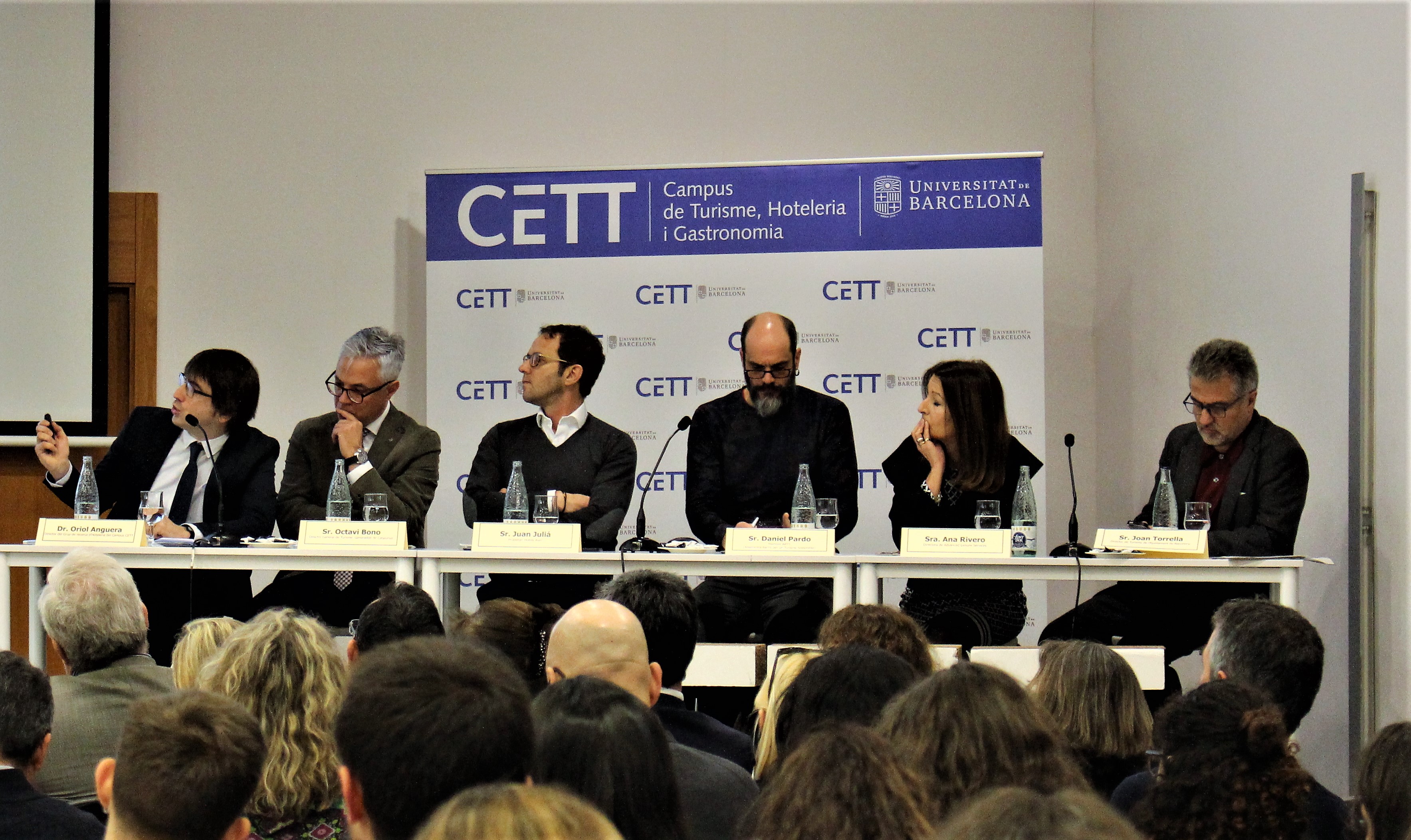 Fotografia de: Recuperació aparent del sector turístic, després dels atemptats de Barcelona i de l’1O | CETT
